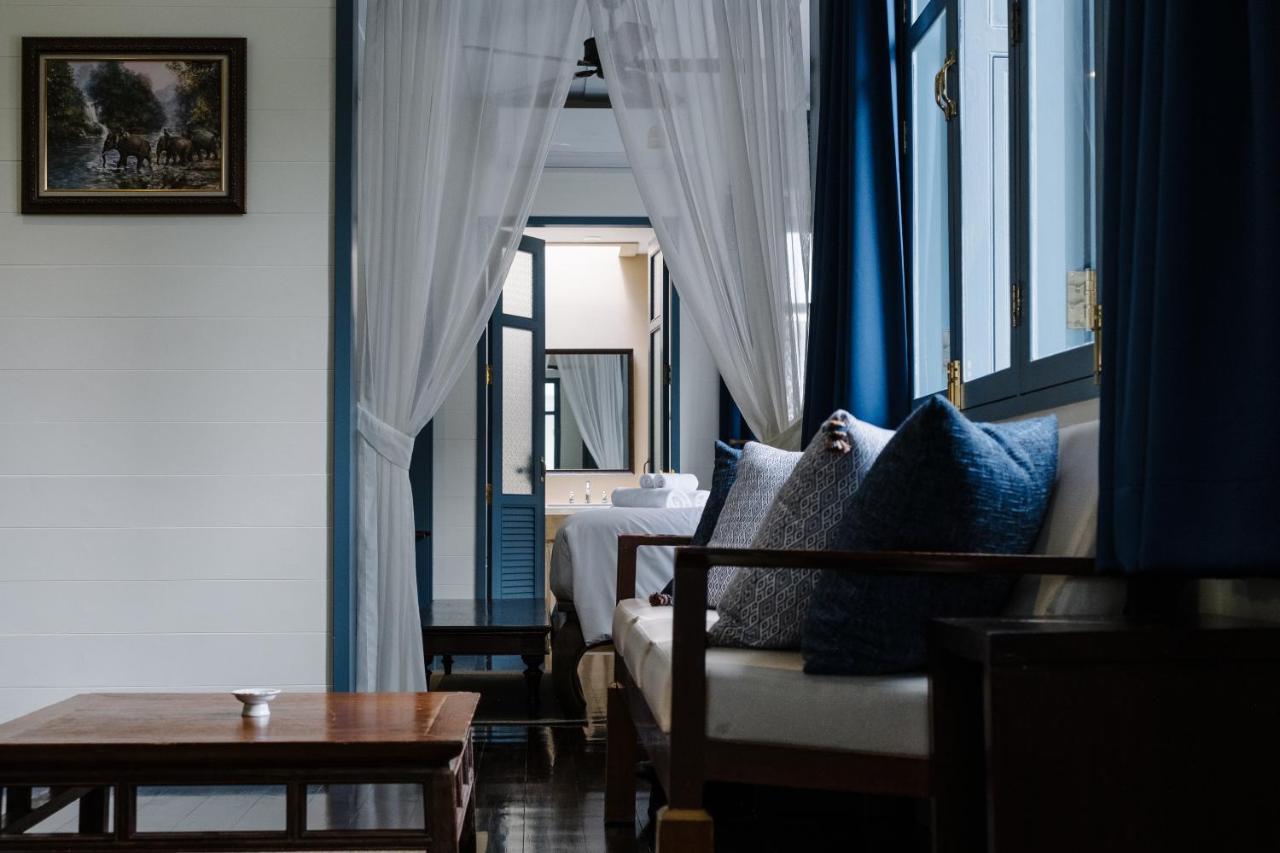 Baan Vajra Hotel Bangkok Ngoại thất bức ảnh
