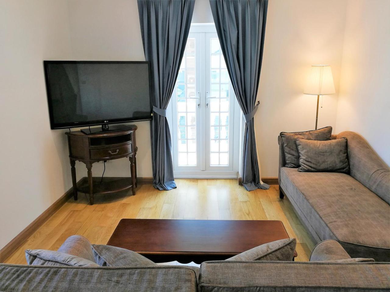 Baan Vajra Hotel Bangkok Ngoại thất bức ảnh