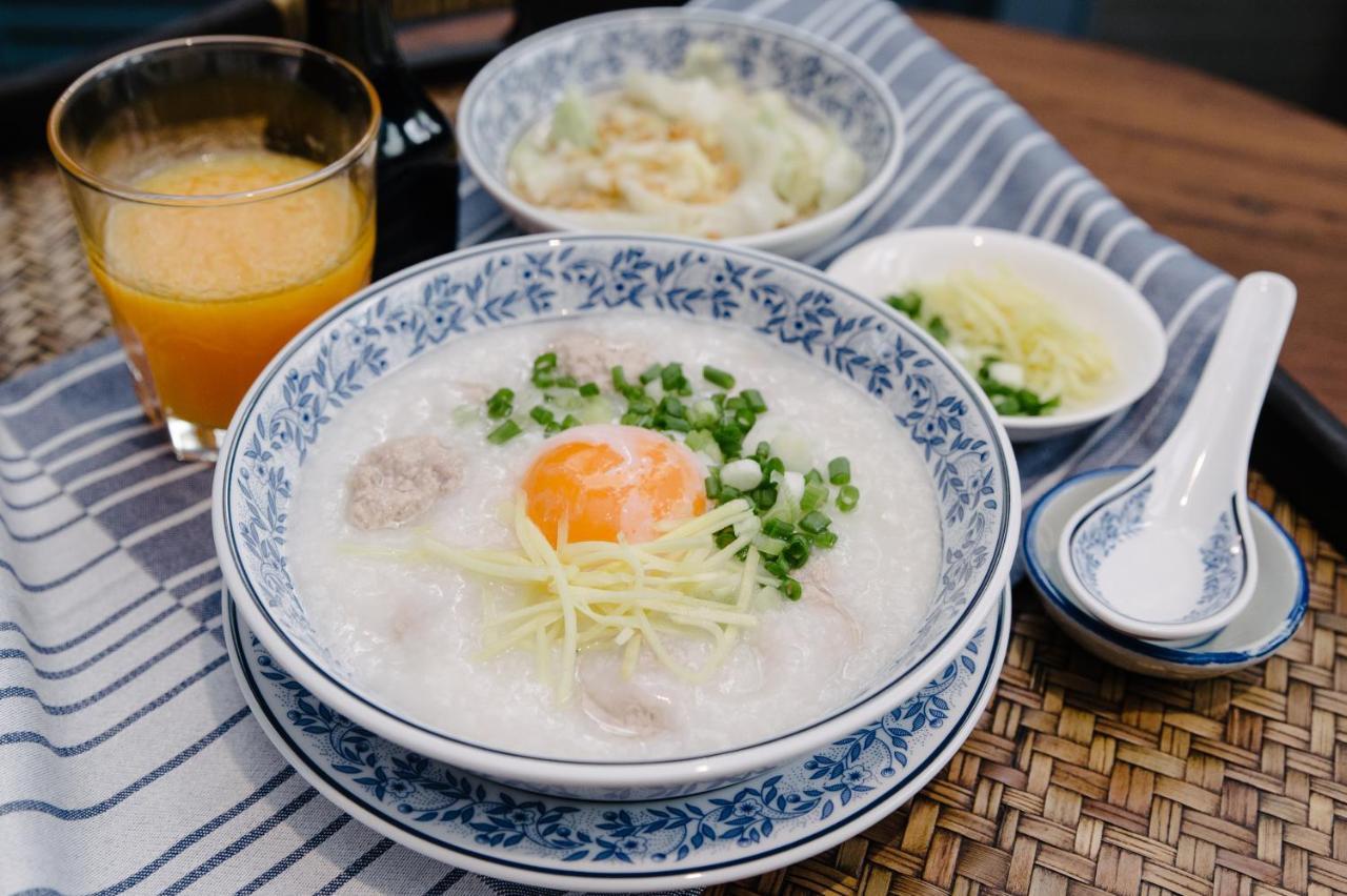 Baan Vajra Hotel Bangkok Ngoại thất bức ảnh