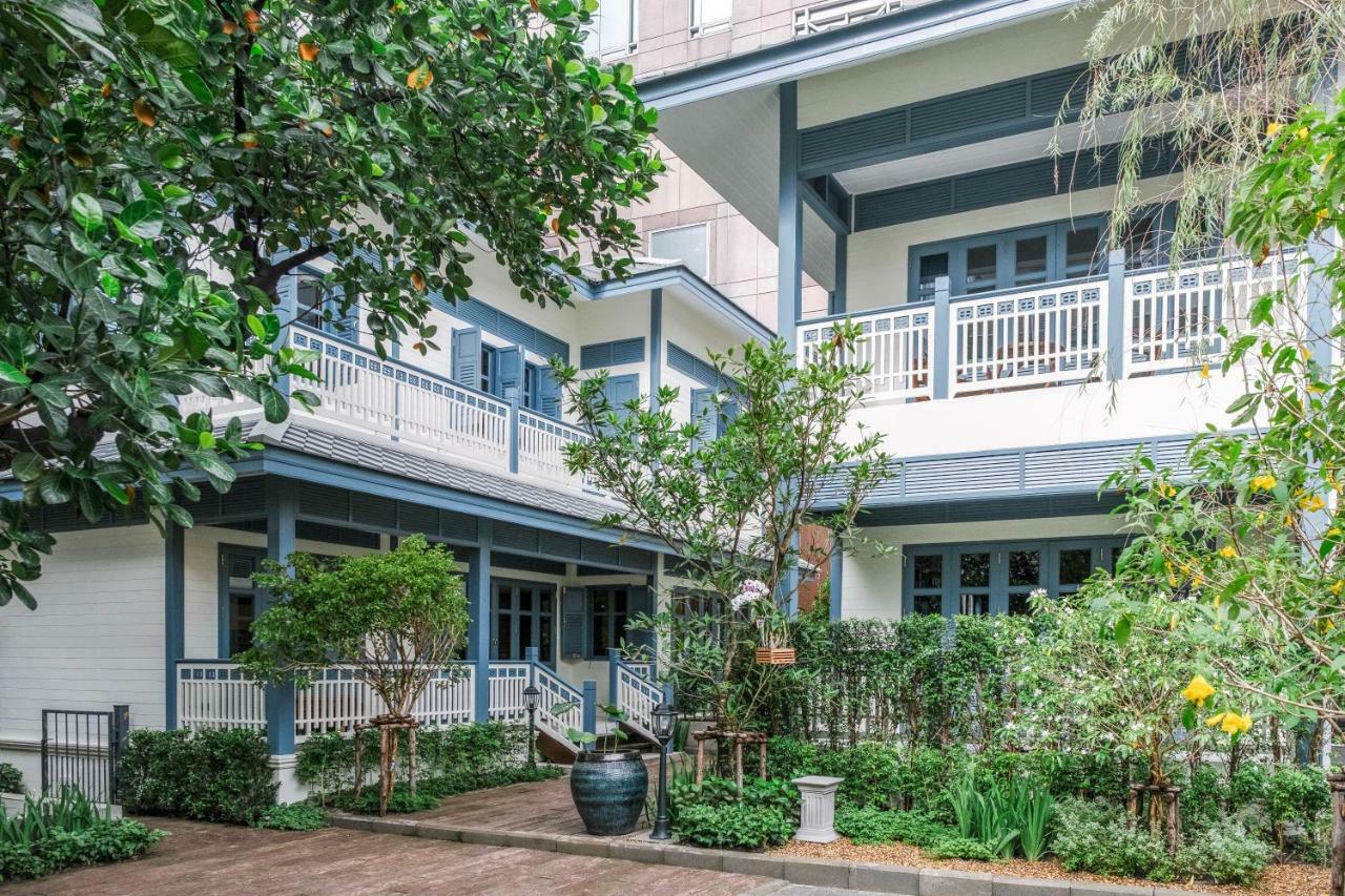 Baan Vajra Hotel Bangkok Ngoại thất bức ảnh